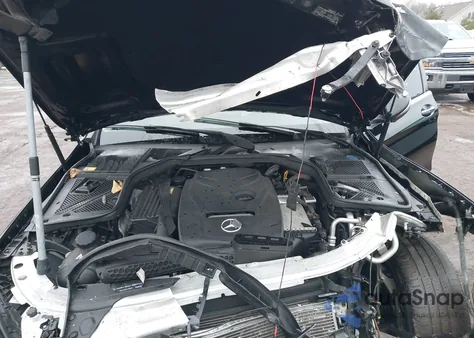 2016 Mercedes-Benz C 300 4Matic из США, поврежденный, VIN WDDWF4KB5GR125571